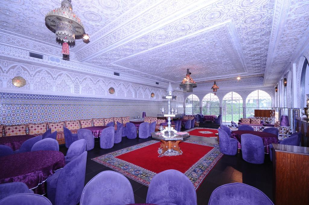 Continental Hotel 3*